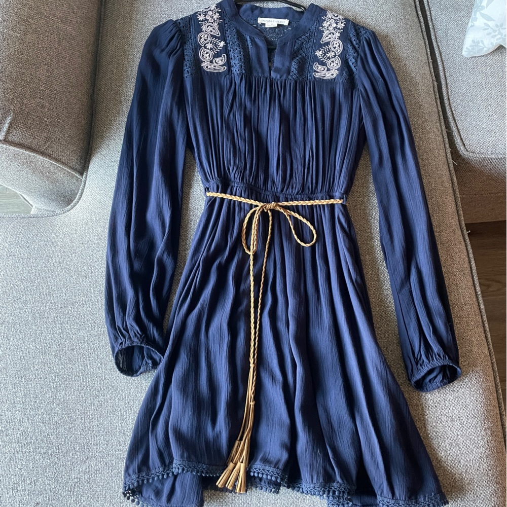 Blue Long sleeve dress with belt